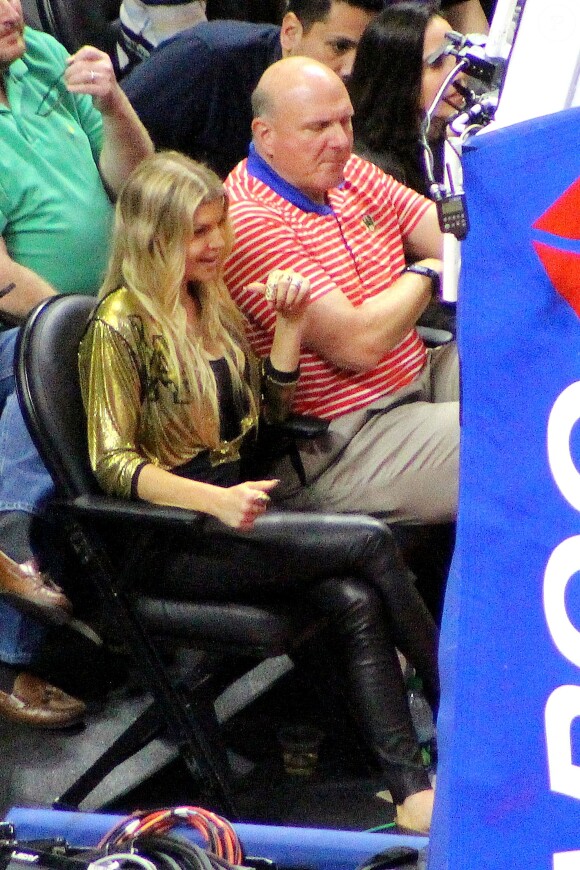 La performance de Fergie à un de basket-ball qui a vu s'affronter les Lakers et les Clippers au Staples Center le 7 janvier 2015 