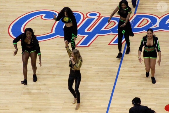 FLa performance de Fergie lors du match de basket-ball qui a vu s'affronter les Lakers et les Clippers au Staples Center le 7 janvier 2015 