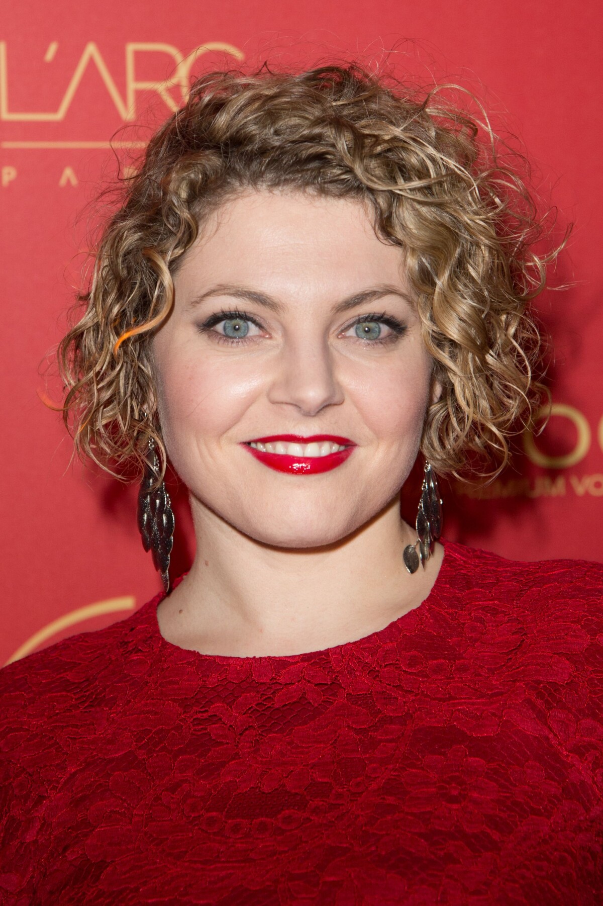 Vidéo Sophie Guillemin participe aux célébrations du Nouvel An russe