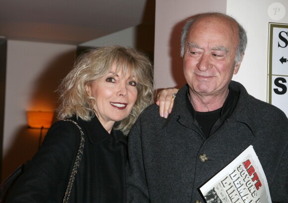 Georges Wolinski et son épouse Maryse lors de la première de Génération 68 au théâtre de l'Arlequin le 3 avril 2008