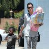Exclusif - Sandra Bullock emmene son fils Louis a une fete d'anniversaire a Burbank, le 28 juillet 2013.  