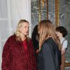 Chloe Sevigny et Stella McCartney assistent à la présentation de la collection automne 2015 de Stella McCartney. New York, le 12 janvier 2014.