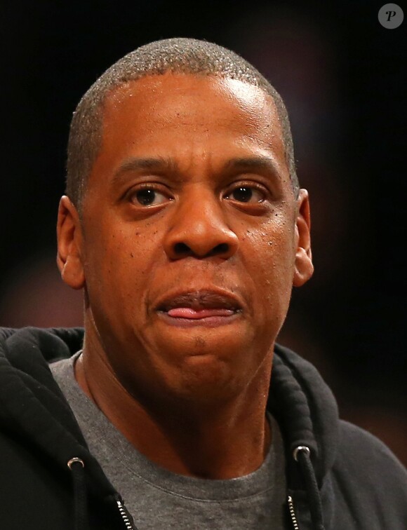 Jay-Z lors du match entre les Houston Rockets et les Brooklyn Nets au Barclays Center de Brooklyn, le 12 janvier 2015