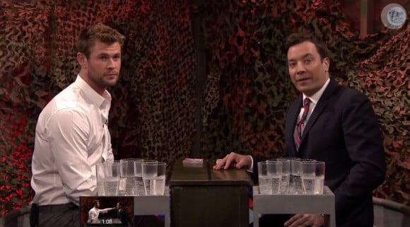 Le 13 janvier dernier, l'acteur Chris Hemsworth a livré une bataille d'eau avec Jimmy Fallon sur le plateau de The Tonight Show pour le plus grand bonheur des téléspectatrices !