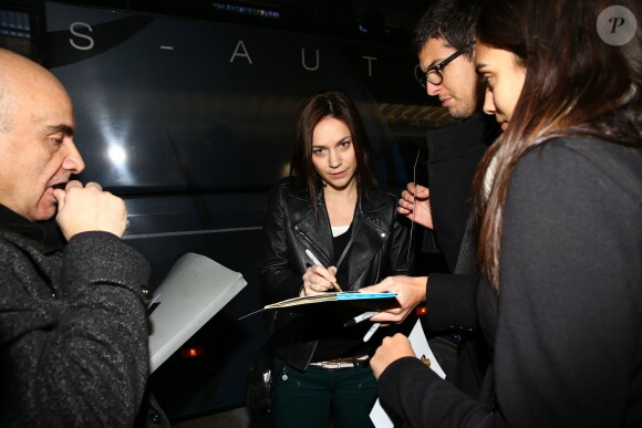 Nathalie Péchalat arrive à l'aéroport de Nice avant une représentation dans le cadre de la tournée Danse avec les stars, le 6 janvier 2015.