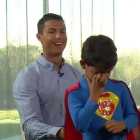 Cristiano Ronaldo : Quand Cristiano Jr. interrompt une interview... en Superman