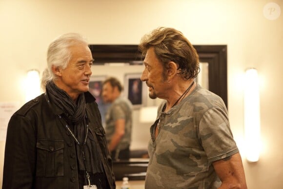 Exclusif - Jimmy Page (du groupe Led Zeppelin) en backstage avec Johnny Hallyday - Concert de Johnny Hallyday au Beacon Theatre de New York le 7 octobre 2012  Exclusive Johnny Hallyday in concert at Beacon Theater in New York 07/10/201207/10/2012 - New York