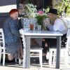 Iggy Azalea va chez Barney's New York faire du shopping, avec sa mère, après un déjeuner en terrasse, à Los Angeles, le 16 janvier 2015