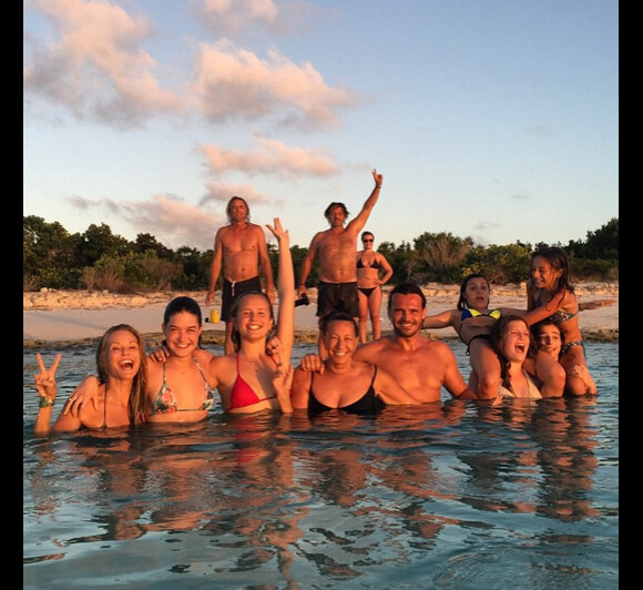 Christie Brinkley en compagnie de sa famille et ses amis lors de ses vacances de Noël sous le soleil des îles Turques-et-Caïque