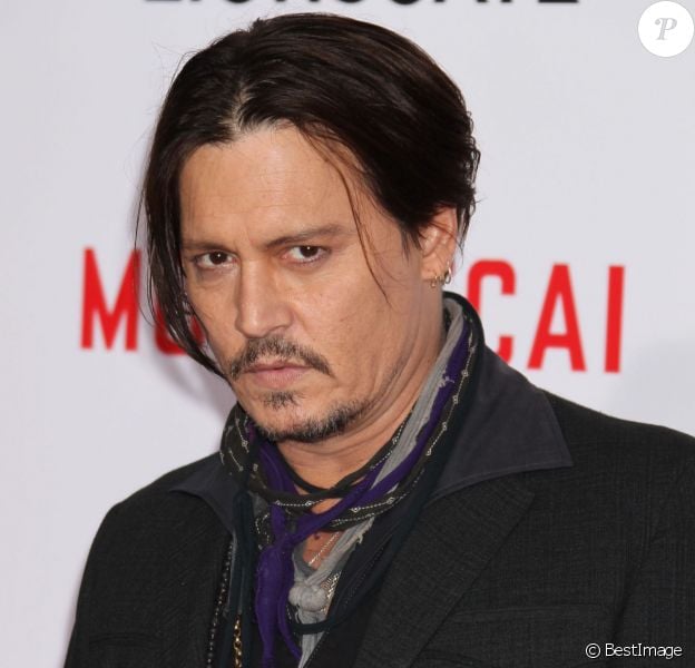 Johnny Depp Heureux En Amour Mais Malheureux Au Cinema Il Enchaine Les Echecs Purepeople