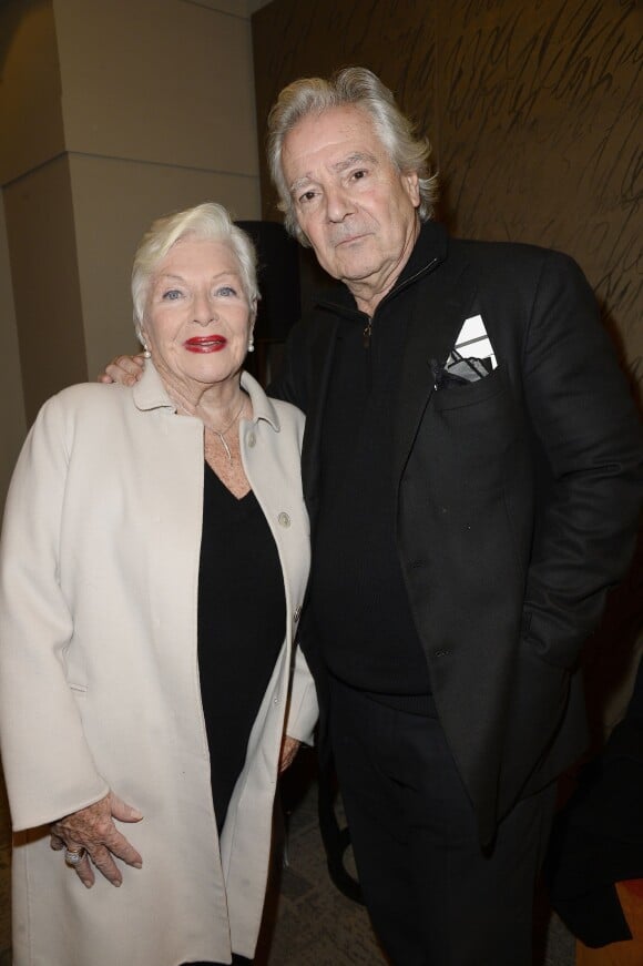 Line Renaud et Pierre Arditi en backstage du spectacle d'Alex Lutz à l'Olympia de Paris le 23 janvier 2015.