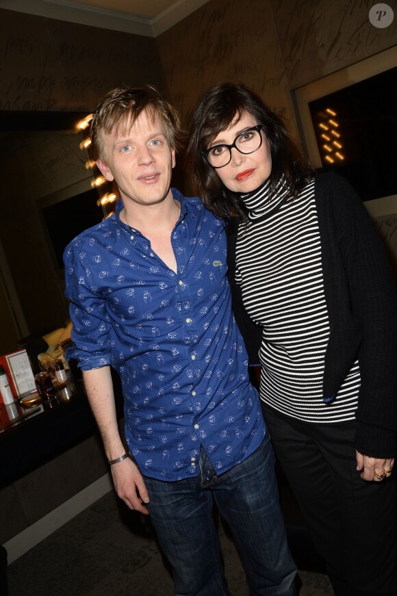 Alex Lutz et Evelyne Bouix en backstage du spectacle d'Alex Lutz à l'Olympia de Paris le 23 janvier 2015