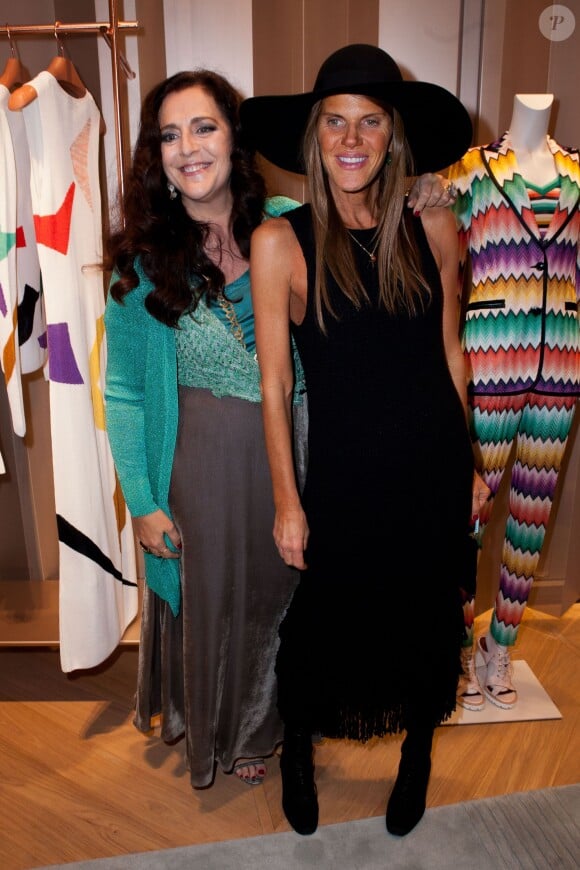 Angela Missoni et Anna Dello Russo lors de l'inauguration de la nouvelle boutique Missoni, au 219 rue Saint-Honoré à Paris, le 27 janvier 2015. 