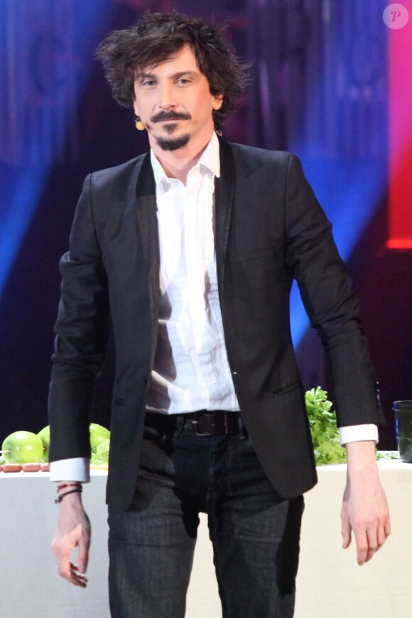 Arnaud Tsamere lors de l' enregistrement de l' émission LES ANNEES BONHEUR qui sera diffusée le 4 Mai 2013
