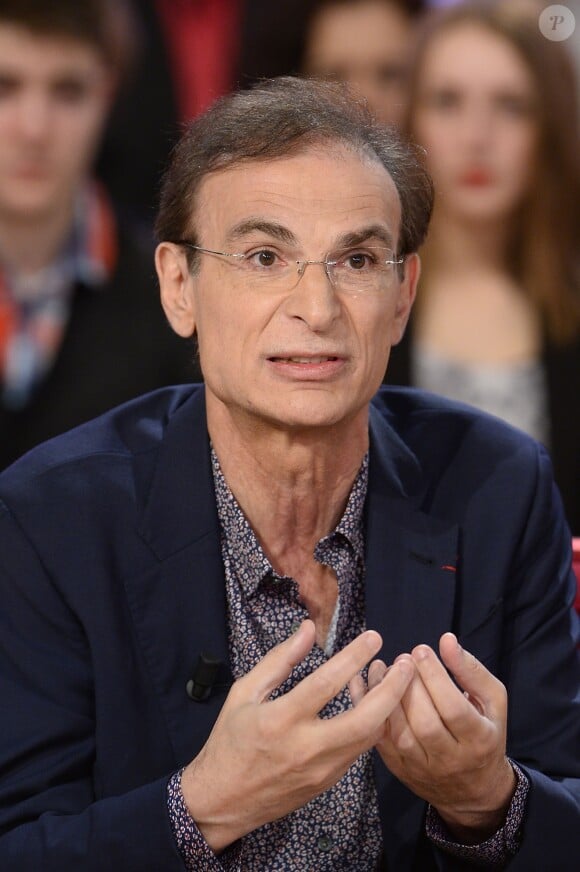 Docteur Maurice Mimoun, sur le tournage de Vivement dimanche, le mercredi 28 janvier 2015 à Paris. Emission diffusée sur France 2, le dimanche 1er février 2015.