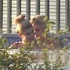Exclusif - Justin Bieber et Hailey Baldwin se baignent dans la piscine du chanteur. Beverly Hills, le 21 janvier 2015.