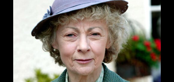 Geraldine McEwan, dans le rôle de Miss Marple.