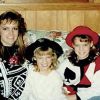Tina, Ashlee, Jessica et Joe Simpson, sur une photo prise au début des années 90.