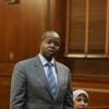 Nafissatou Diallo et son avocat Kenneth Thompson dans un tribunal de New York pour signer un accord financier, le 10 décembre 2012.