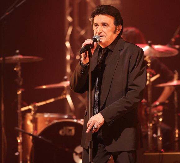Dick Rivers en concert à Lille, le 25 mai 2013.