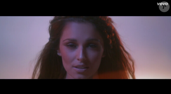 Cheryl Cole vient de dévoiler le clip de son nouveau single Only Human issu de l'album du même nom, le 3 février 2015.