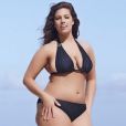 Ashley Graham, ravissante en bikini noir pour la nouvelle campagne publicitaire de swimsuitsforall.