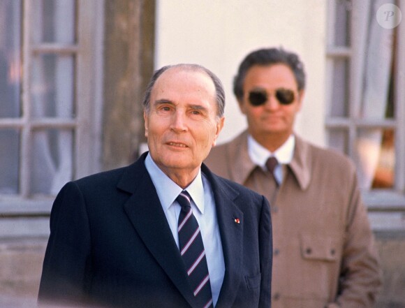 François Mitterand et Roger Hanin en 1988. 