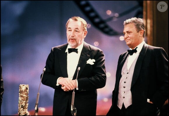 Philippe Noiret et Roger Hanin aux César 1990.