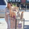 Exclusif - Drew Barrymore fait des courses avec sa fille Olive à Los Angeles, le 14 janvier 2015. 