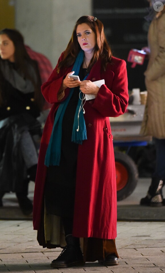 Exclusif - Drew Barrymore sur le Tournage du film "Miss You Already" à Londres le 23 octobre 2014.