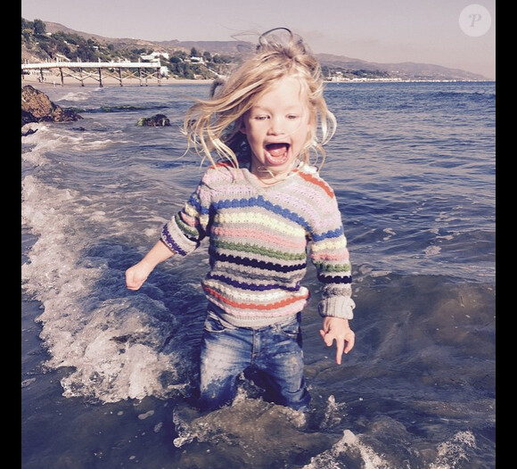 Sur son compte Instagram, Jessica Simspon a ajouté une photo de sa fille Maxwell Drew, le 5 janvier 2015