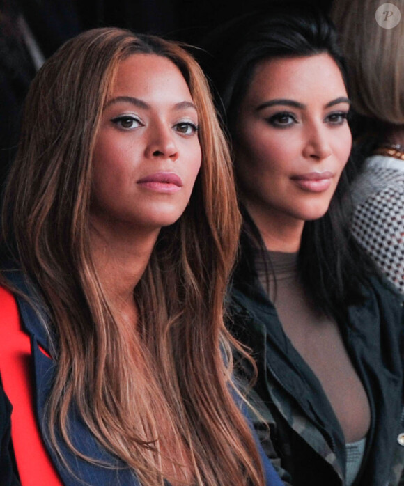 Beyoncé Knowles et Kim Kardashian lors du défilé YEEZY SEASON 1 (adidas Originals x Kanye West) au Skylight Clarkson Square. New York, le 12 février 2015.