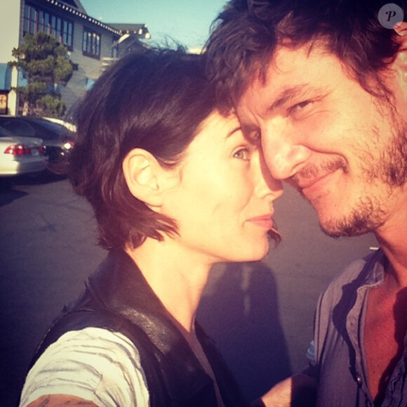 Lena Headey a posté cette photo d'elle et Pedro Pascal, très complices sur son compte Instagram en avril 2014, avec la mention "Sunshine Love"