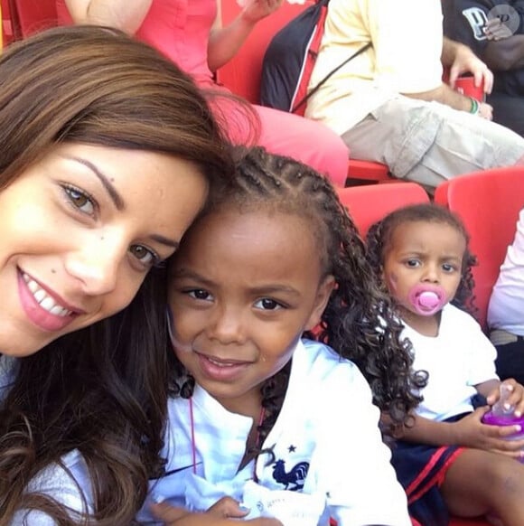 Isabelle, la femme de Blaise Matuidi et leurs deux filles - été 2014