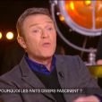 Christophe Hondelatte parlant de l'affaire Nabilla dans  Un soir à la Tour Eiffel , le 18 février 2015 sur France 2.