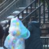 Liv Tyler se promène à New York, le 19 février 2015. L'actrice s'est fait livré des ballons à son domicile.