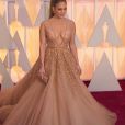 Jennifer Lopez aux Oscars 2015.