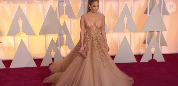 Jennifer Lopez aux Oscars 2015.