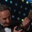 Alexandre Desplat soulève enfin un Oscar. Meilleur musique pour The Grand Budapest Hotel.