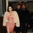 Kim Kardashian et Kanye West quittent l'hôtel Dorchester à Londres, le 26 février 2015.
