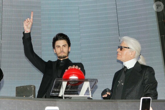Baptiste Giabiconi et Karl Lagerfeld - Soirée "Giabiconistyle.com opening" au Vip Room à Paris le 28 février 2015