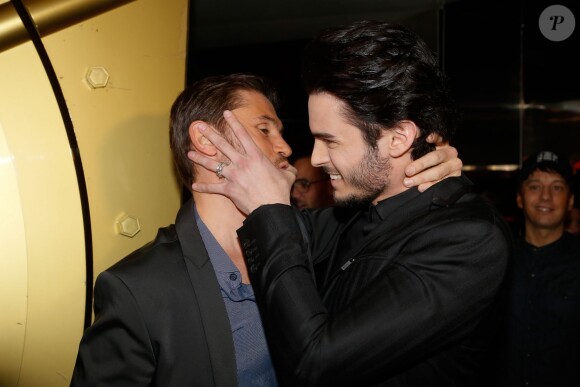 Christophe Beaugrand et Baptiste Giabiconi simulent un baiser - Soirée "Giabiconistyle.com opening" au Vip Room à Paris le 28 février 2015