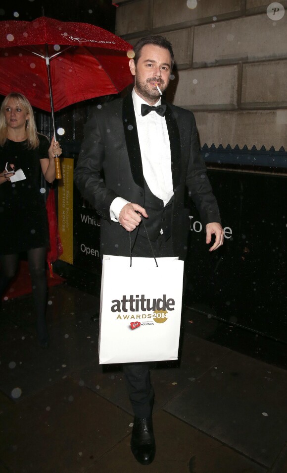 Danny Dyer quitte la soirée Attitude Magazine à Londres le 13 octobre 2014 