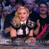 Madonna et Luz de "Charlie Hebdo" sur le plateau du Grand Journal de Canal+, le 2 mars 2015.