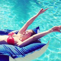 Katherine Heigl : Ultrasexy en bikini, elle rayonne aux côtés de ses filles