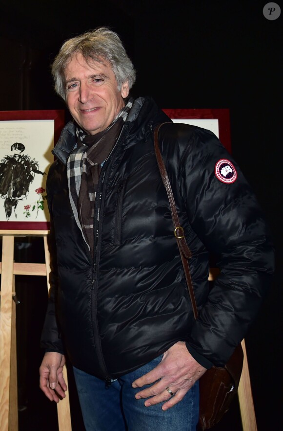 Exclusif - Yves Duteil au vernissage de l'exposition Barbara, Trait Pour Trait, du dessinateur Guy Papin au Théâtre Bobino à Paris le 2 mars 2015.