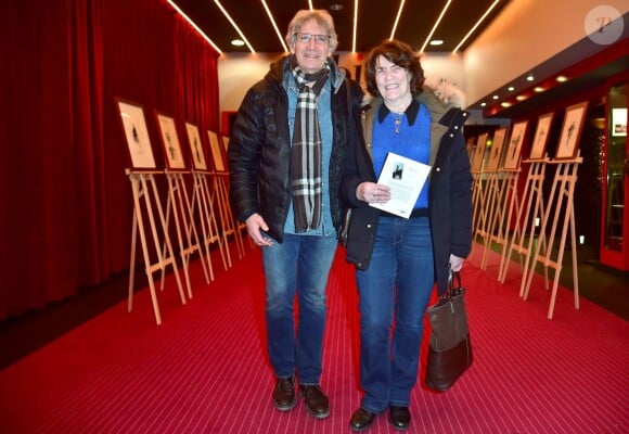Exclusif - Le chanteur Yves Duteil et sa femme Noëlle au vernissage de l'exposition Barbara, Trait Pour Trait, du dessinateur Guy Papin au Théâtre Bobino à Paris le 2 mars 2015.