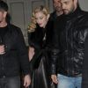 Madonna quitte l'hôtel Meurice à Paris le 2 mars 2015.  
