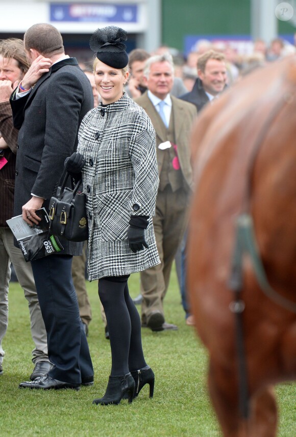 Zara Phillips au Festival de Cheltenham lors du Ladies Day le 11 mars 2015.