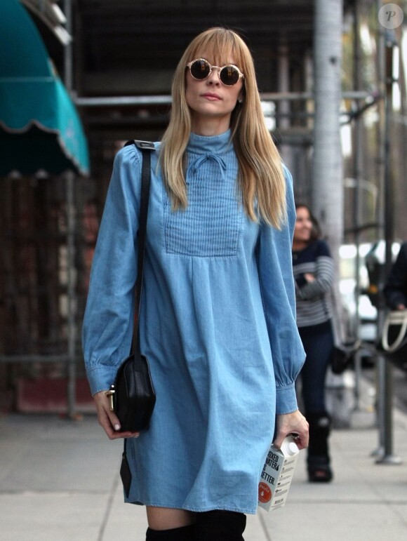 Jaime King (enceinte) est allée se faire faire une manucure et une pédicure dans un salon à Beverly Hills. Le 21 février 2015 